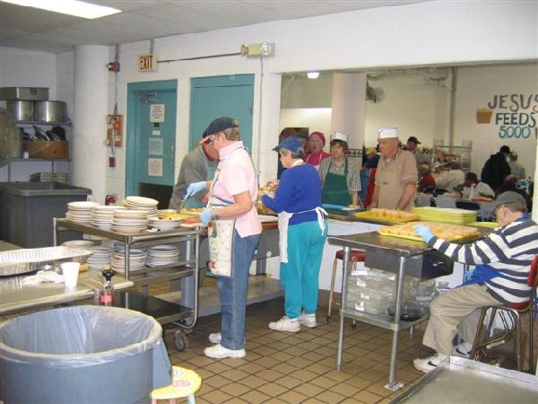 A photo of volunteers at the SVDP Dining Hall.